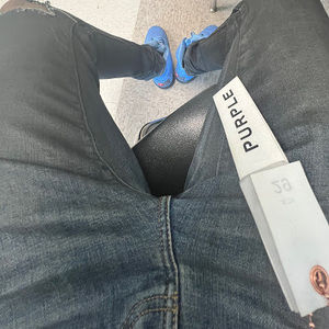 Meet your Posher, Sidney